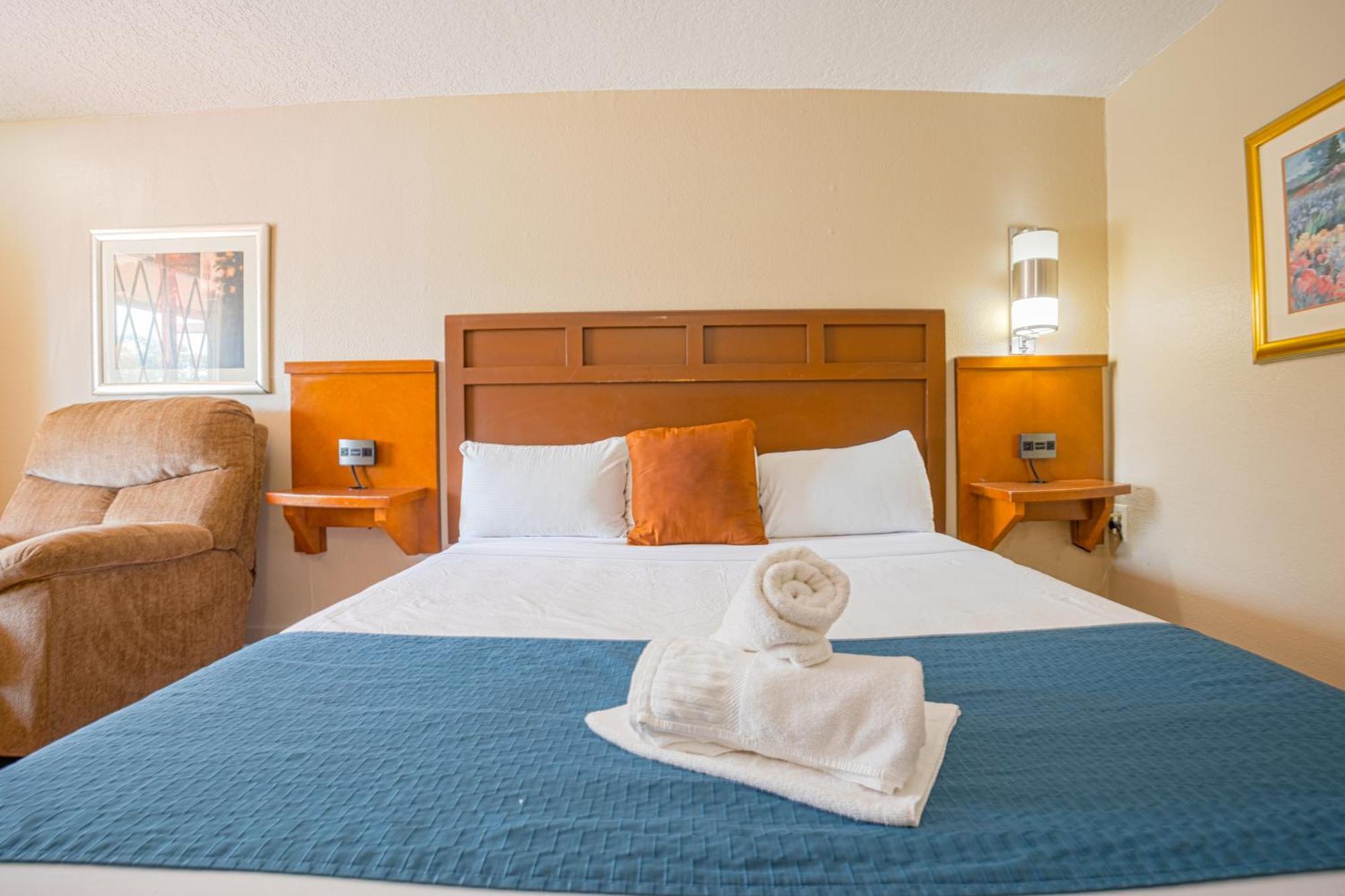 Liberty Garden Inn By Oyo Kissimmee Near Disney World Celebration Exterior photo